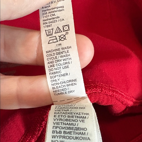 ATHLETA salutation stash ribbed flare in candy red size medium workout gym - Picture 9 of 10